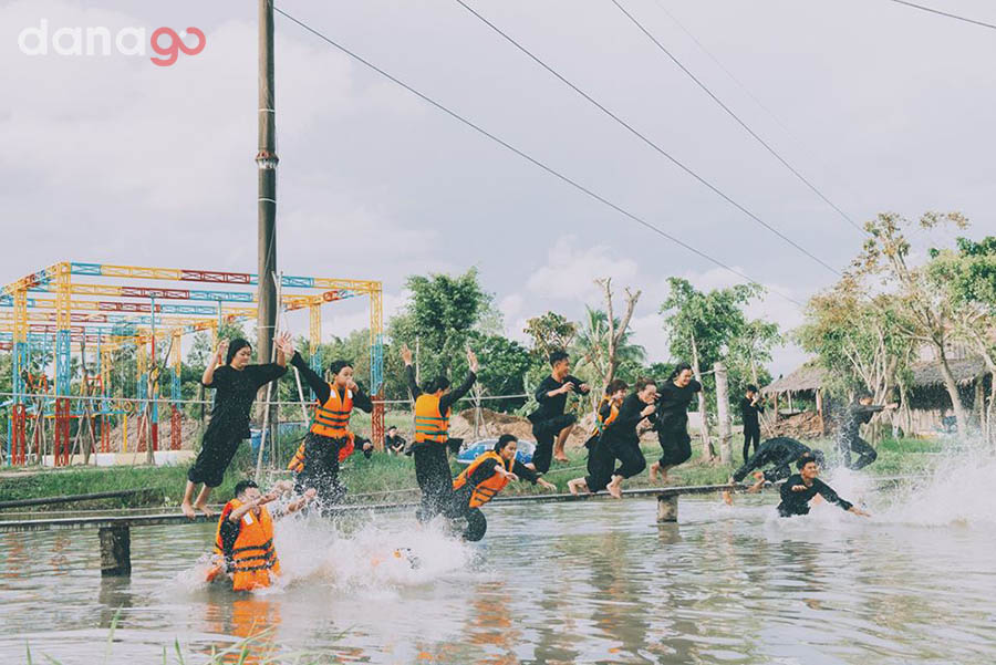 Tour Du Lịch Miền Nam 3 ngày 2 đêm Tour Du Lịch Miền Nam 3 ngày 2 đêm